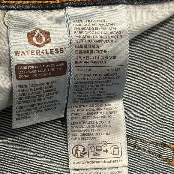 NWT Levi's 314 Shaping Straight Jeans Zealous Blue Dark Wash 22W - Picture 9 of 11